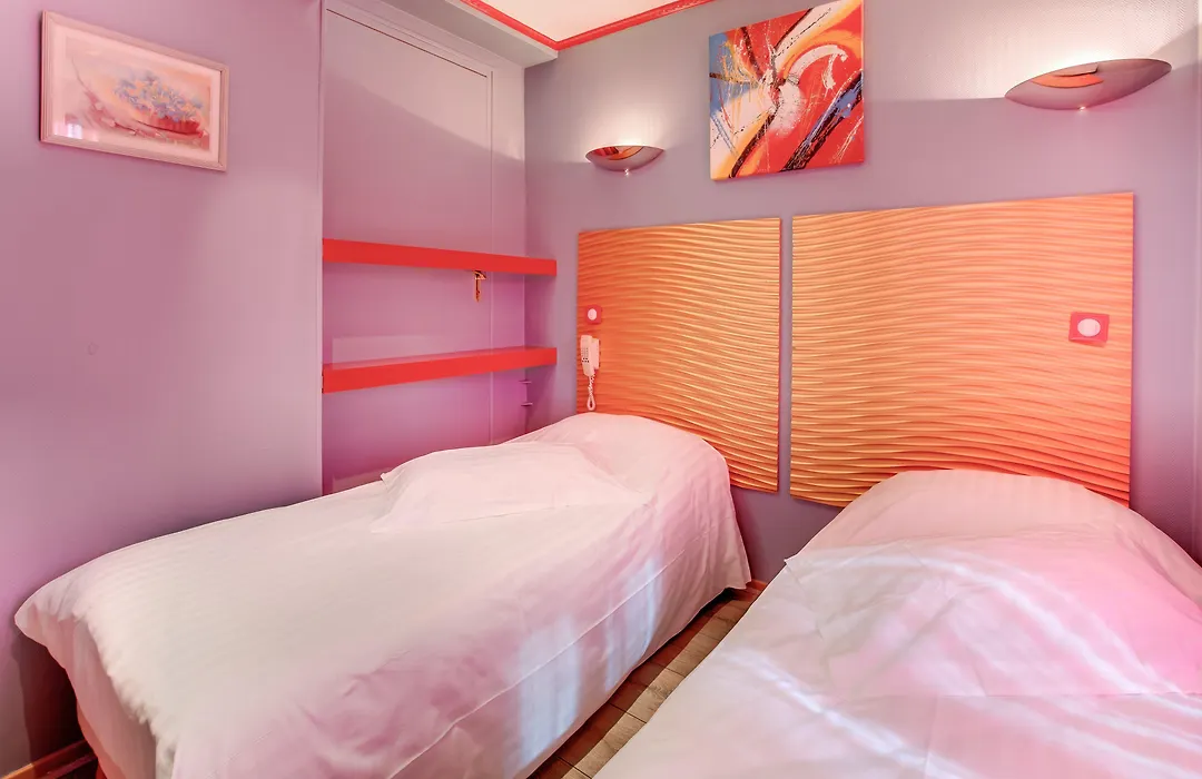 Alfred Hotels Paris Gare Du Nord- Hotel Renove-1